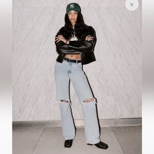 Abercrombie Low Rise Baggy Jeans in Short in Light Destroy